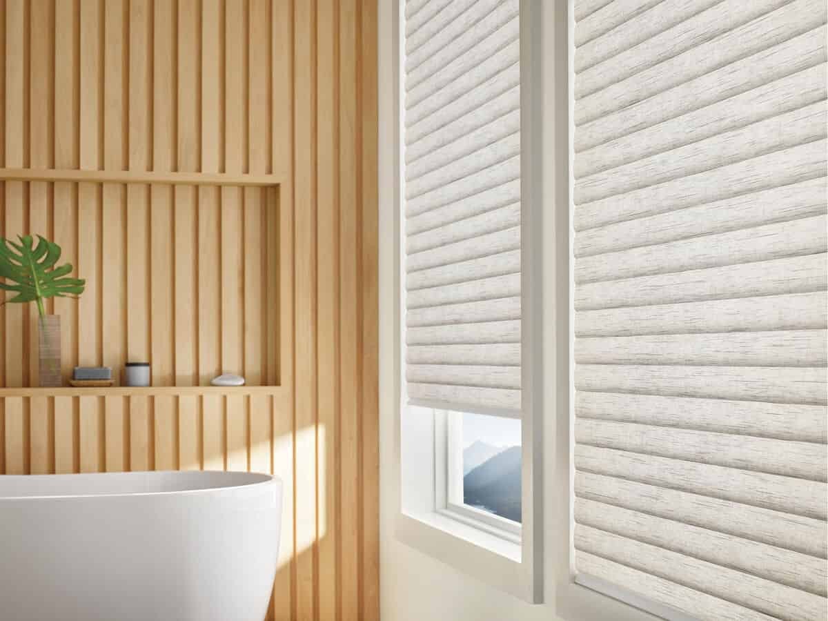 Hunter Douglas Sonnette® Cellular Roller Shades, blackout shades, electric cellular shades near Kenner, Louisiana (LA).