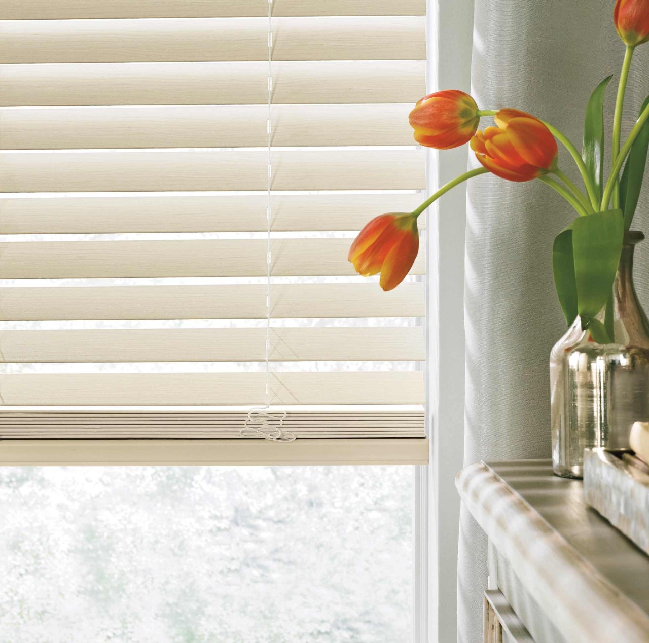 Hunter Douglas EverWood® Faux Wood Blinds in a home near Kenner, Louisiana (LA)